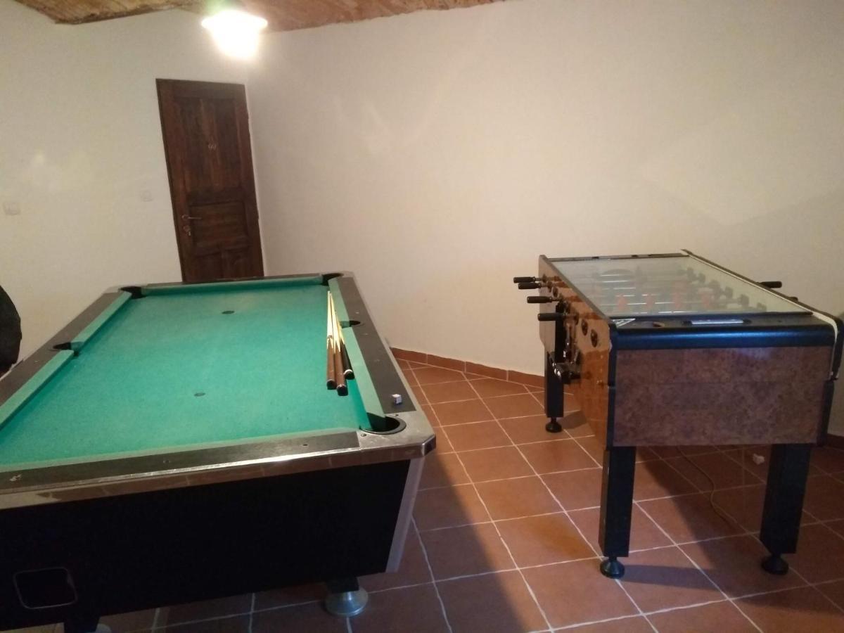 Ubytovani U Dvoraku Veseli nad Luznici Ngoại thất bức ảnh